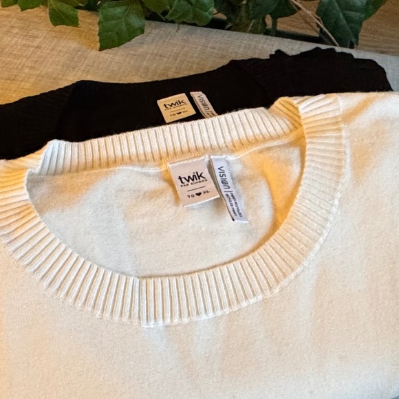 Twik by Simons Knit Crew Neck XL BUNDLE 1-Black+ 1 White Drop Shoulder Basics - Picture 2 of 10
